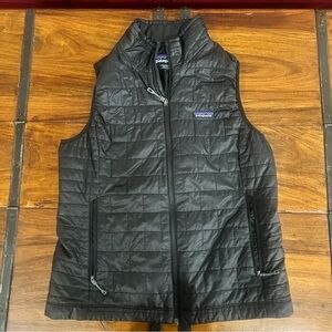 Patagonia Nano Black Insulated Vest Sz L